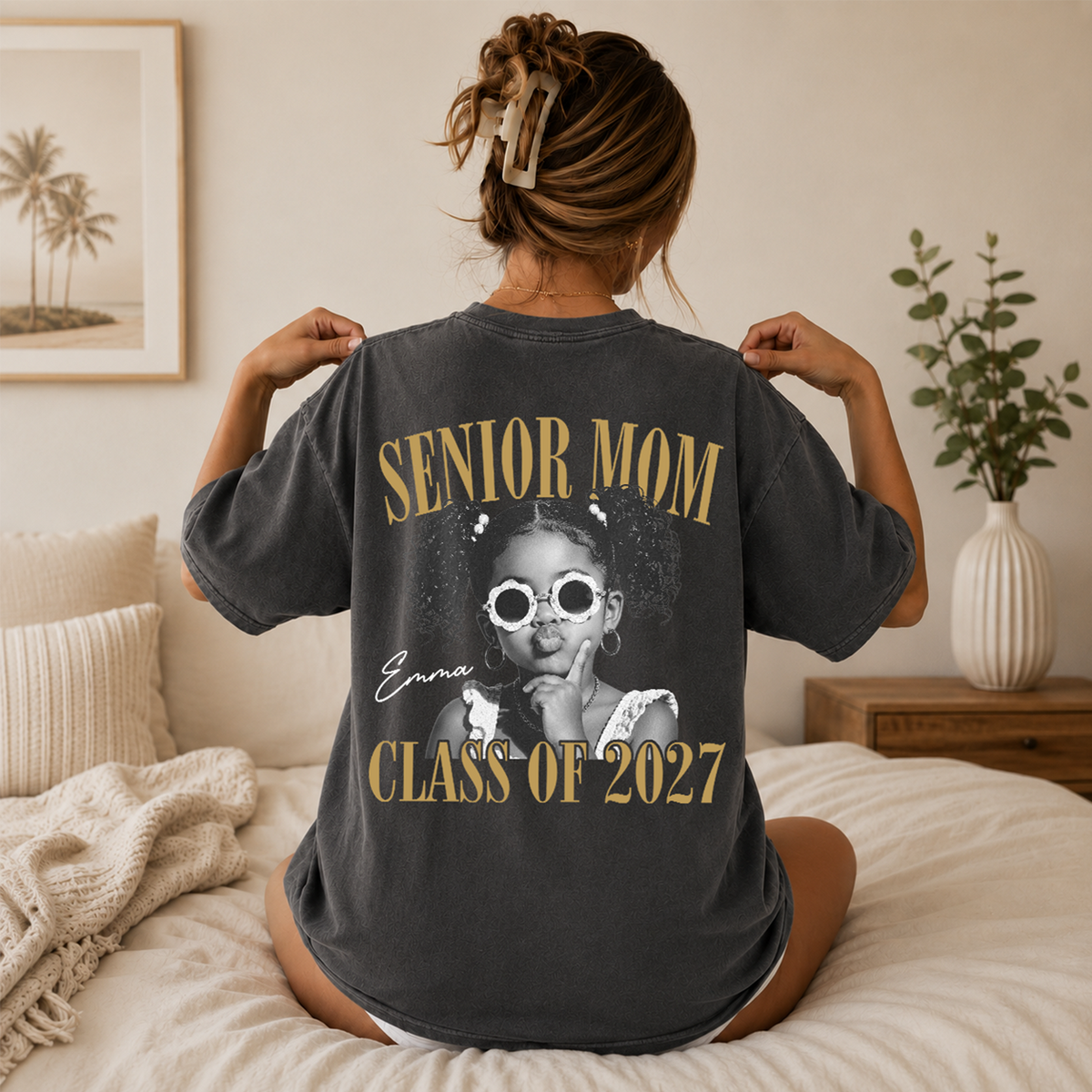 Custom Retro Senior Mom 2027 Back Comfort Shirt - Personalized Class of 2027 Gift, Proud Family Gift HO82 903226