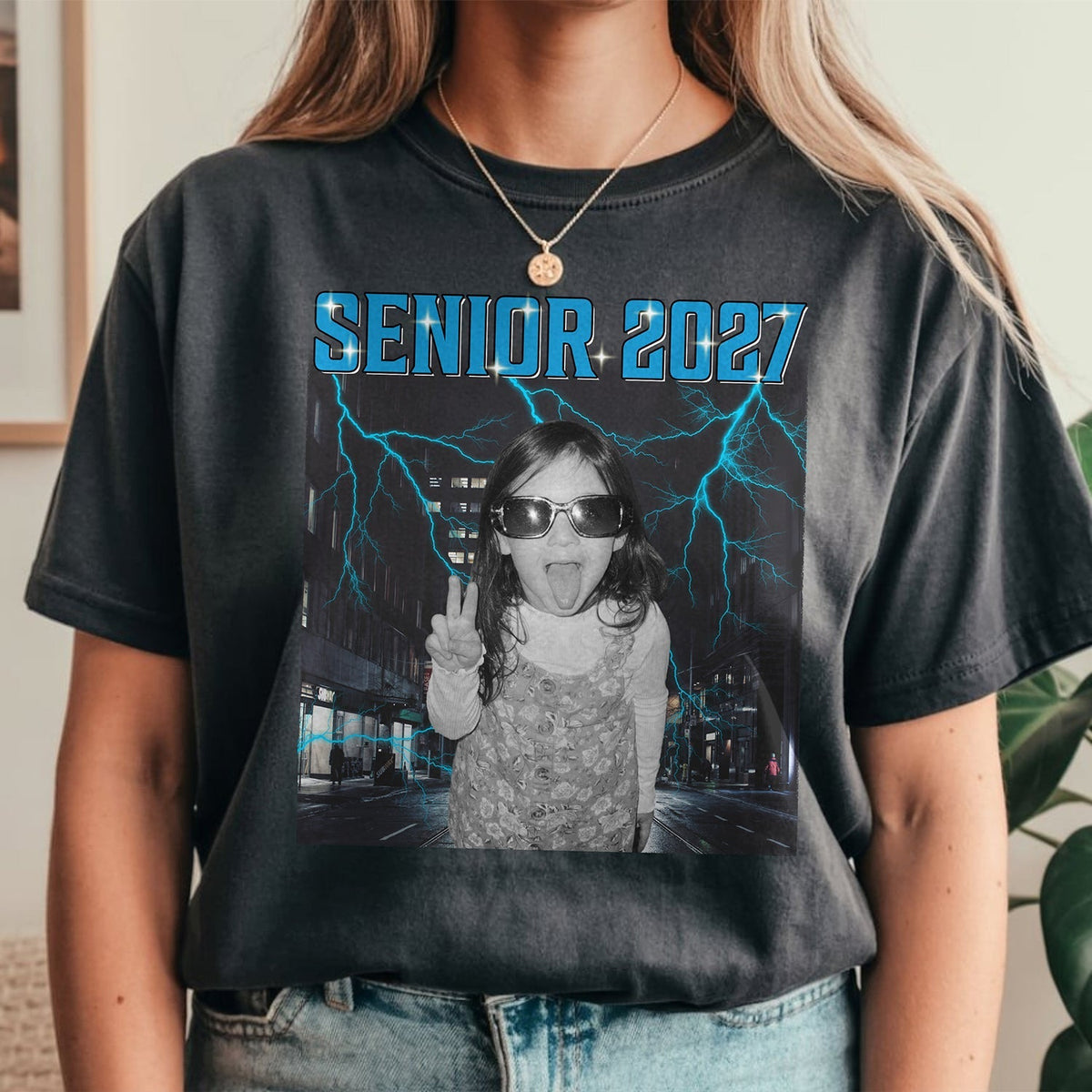 Personalized Senior 2027 Retro Vintage Photo Comfort Shirt Graduation Gift TH10 170607