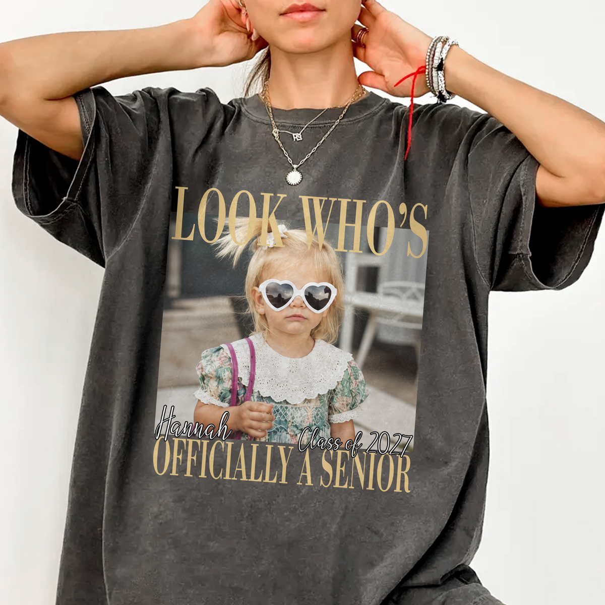Custom Vintage Photo Look Who's Officially A Senior Class of 2027 Comfort Shirt CH07 180274