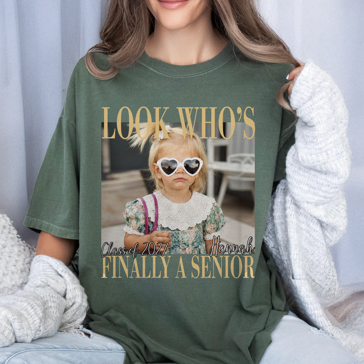Custom Vintage Photo Look Who's Finally A Senior Class of 2027 Comfort Shirt CH07 180300
