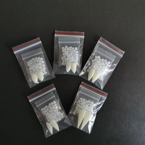 GeckoCustom 1 Pairs Halloween Teeth Fangs Dentures Props Party Costume DIY Cosplay Horror 5g Glue Friends Gifts Cosplay Witch False Fangs