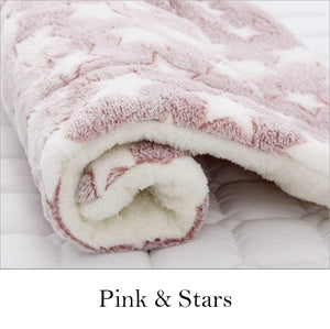 GeckoCustom Dog Bed Thickened Dog Mat Pet Cat Soft Fleece Pad Blanket Bed Mat Cushion Home Washable Rug Keep Warm Pet Supplies cama perro Pink with Stars / XS 32x25cm / China
