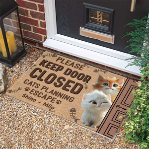 GeckoCustom Keep Door Closed Cats Planning Escape Personalized Doormat Funny Gift For Cat Lovers CH07 895232