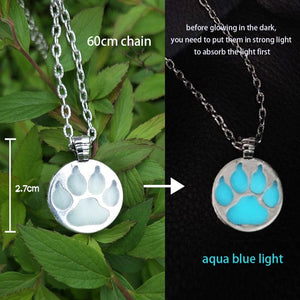 GeckoCustom Luminous Glowing Arrow Pendant Necklace Knight Spear Necklace Glow In The Dark Pike Necklace for Women Men Halloween Gift Cat Paw