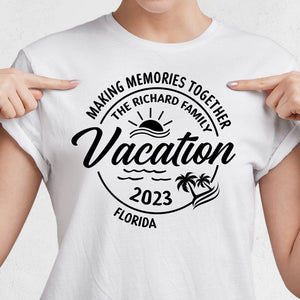 GeckoCustom Making Memories Together Vacation 2023 Family Bright Shirt K228 889408