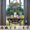 GeckoCustom Backyard Bark & Grill Dog Wooden Door Sign With Wreath, Dog Lover Gift, Dog Door Hanger HN590