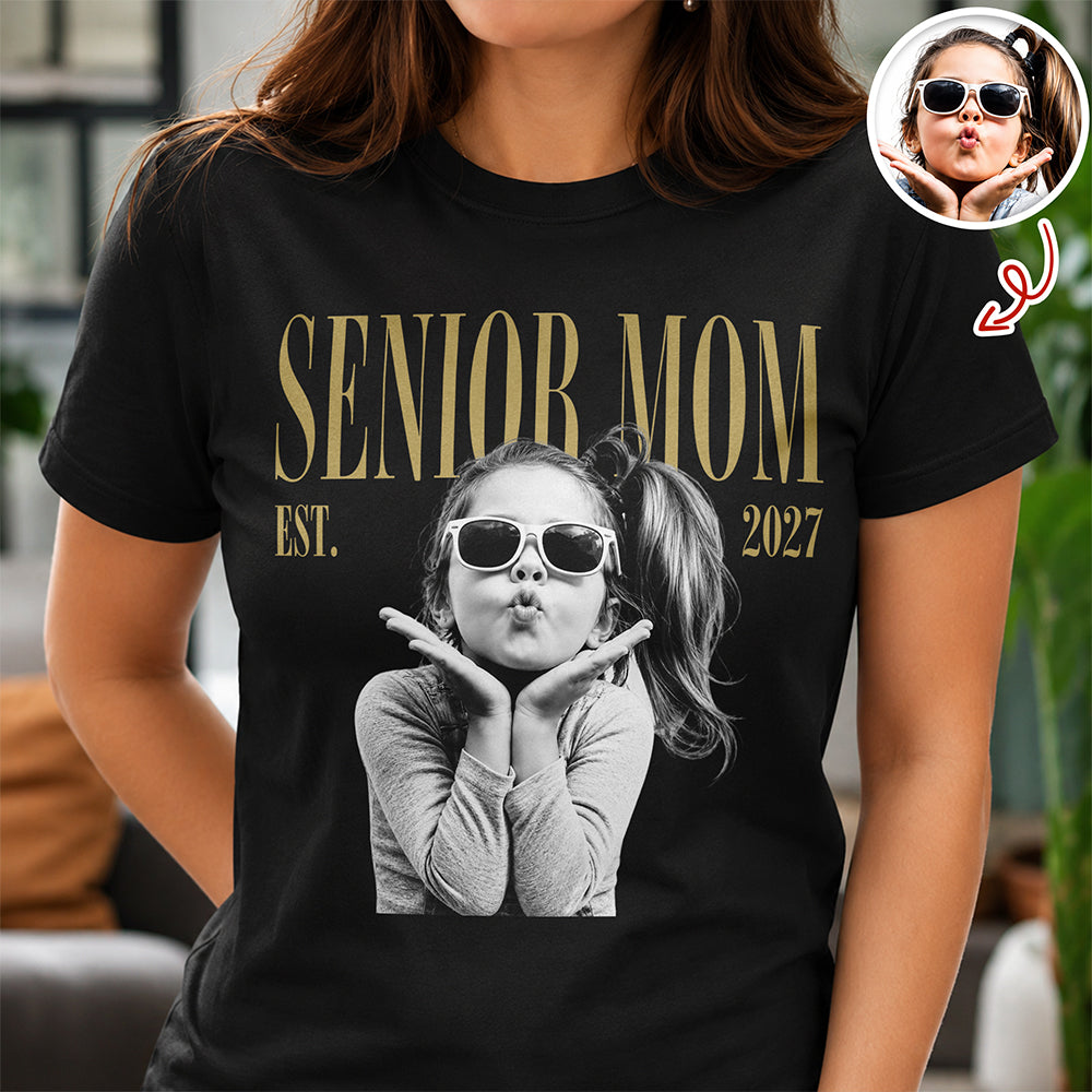 Custom Vintage Photo Senior Mom EST. 2027 Dark Shirt - Personalized Class of 2027 Gift, Proud Family Gift HO82 903266