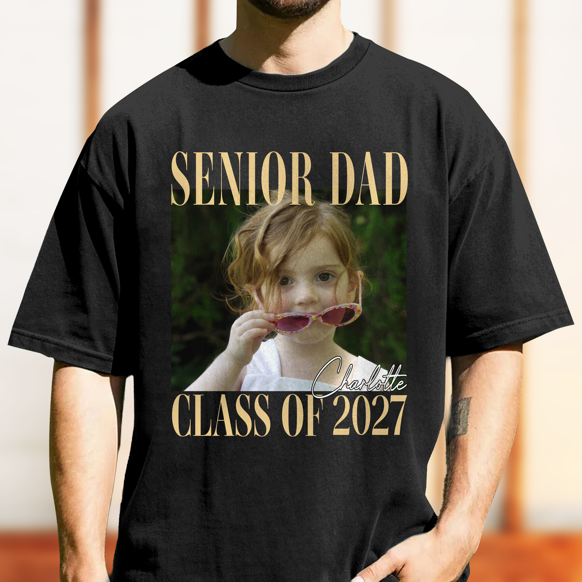 Custom Photo Senior Mom Dad Class of 2027 Comfort Shirt – Personalized Graduation Family Gift CH07 180264