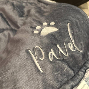 GeckoCustom Custom Name Coming Home Gift New Puppy Embroidered Pet Blanket HO82 893196