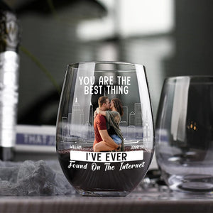 GeckoCustom Custom Photo Kissing Couple Best Thing Found On The Internet Stemless Wine Glass For Valentine's Day HO82 893452 14.5 oz