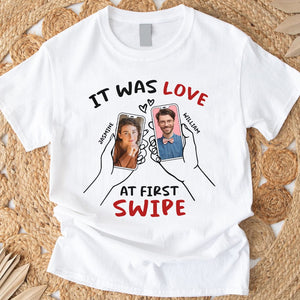 GeckoCustom Custom Photo Love At First Swipe For Couple Shirt TH10 892315