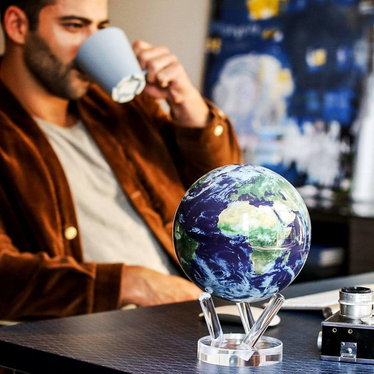 GeckoCustom Globe Earth with Clouds 4.5"