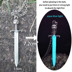 GeckoCustom Luminous Glowing Arrow Pendant Necklace Knight Spear Necklace Glow In The Dark Pike Necklace for Women Men Halloween Gift ygdbj01AS