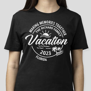 GeckoCustom Making Memories Together Vacation 2023 Family Dark Shirt K228 889410 Basic Tee / Black / S