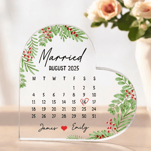 GeckoCustom Married Calendar Heart Acrylic Plaque, Personalized Wedding Gift, Newlywed Gift for Couple TH10 895052