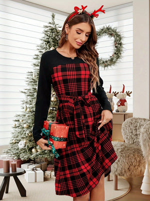 GeckoCustom Plaid Christmas Dress Black and Red Long Sleeve for Women