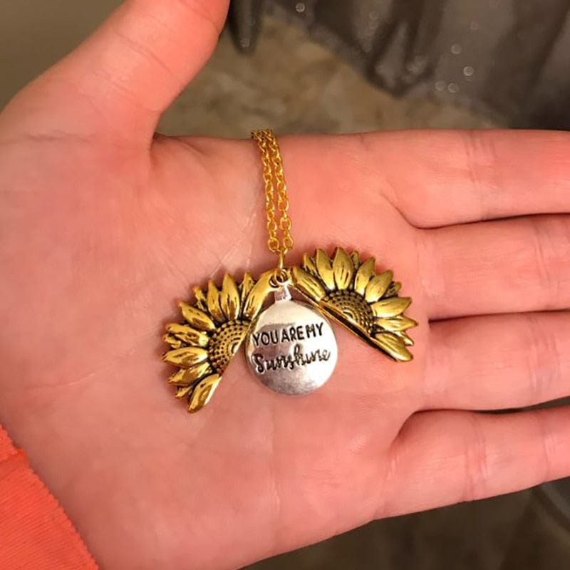 GeckoCustom You Are My Sunshine Open Locket Sunflower Pendant Necklace Boho Jewelry Best Friendship Gifts Bff Letter Necklace Collier