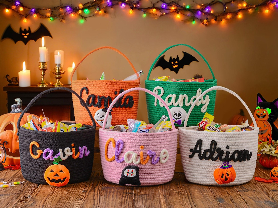 Custom Name, Trick or Treat Halloween Basket For Kid TH10 171001