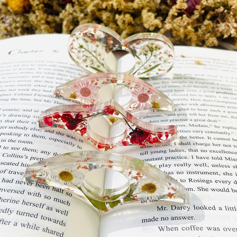 Personalized Custom Name Floral Resin Thumb Page Holder TH10 896891
