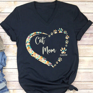 GeckoCustom Cat Mom Paw Hearts Personalized Custom Cat Shirt C442