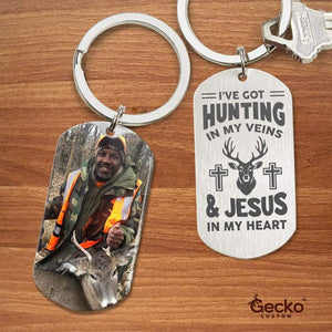 GeckoCustom Hunting In My Veins & Jesus In My Heart Hunter Metal Keychain HN590 With Gift Box (Favorite) / 1.77" x 1.06"