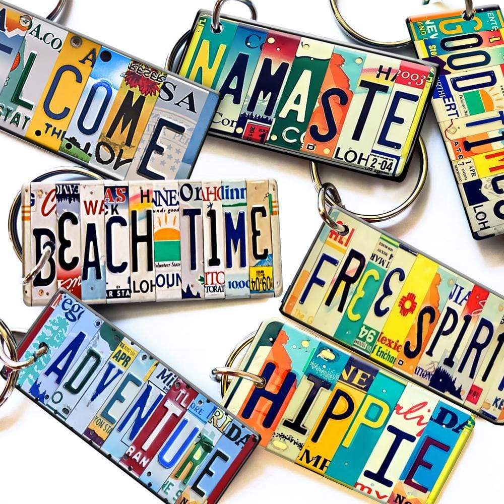 GeckoCustom License Plate Vintage Metal Keychain, Hippie Lovers, Camping Gift HN590 60mmW x 40mmH