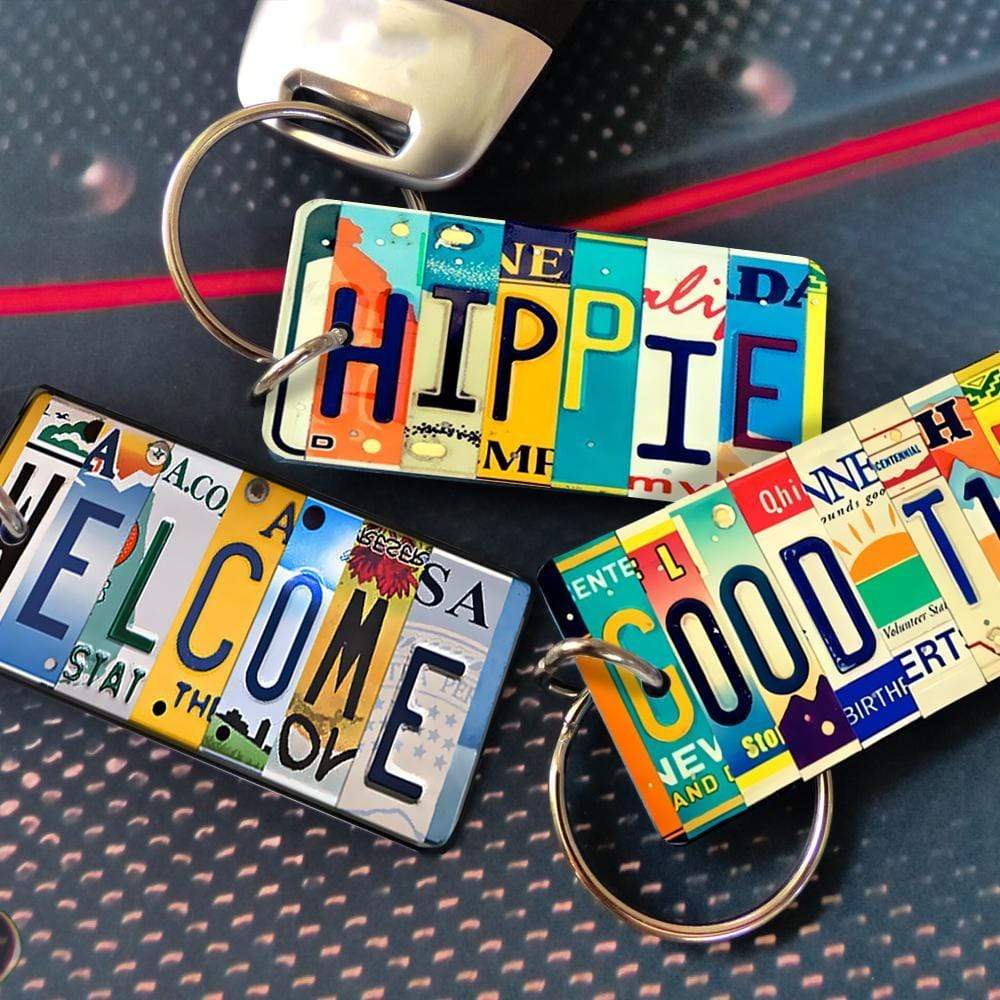 GeckoCustom License Plate Vintage Metal Keychain, Hippie Lovers, Camping Gift HN590 60mmW x 40mmH