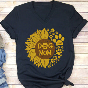 GeckoCustom Sunflower Dog Mom Personalized Custom Dog Mom Shirt C427