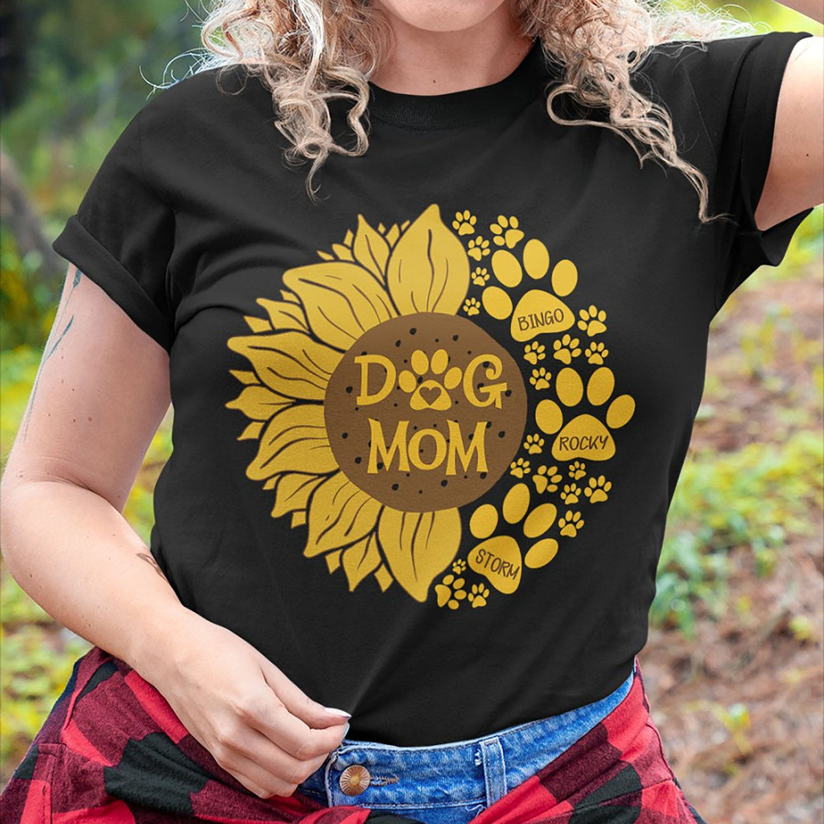 GeckoCustom Sunflower Dog Mom Personalized Custom Dog Mom Shirt C427